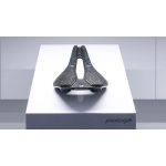 PROLOGO Nyereg PR NAGO R4 3D PAS NACK 137 HARD fekete (6551) 6551 NA3DNA3HB23-AM