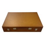 174-részes festő-és rajzkészlet praktikus fa díszdobozban HOP1001573